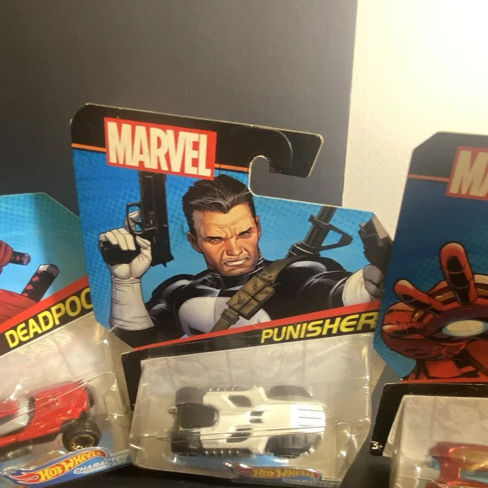 Hot Wheels Character Cars Marvel Lot 4 Diecast 1:64 2017 Spider-Man Iron Man